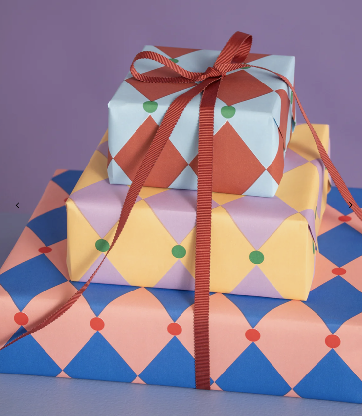 Gift Wrap Circus - 1