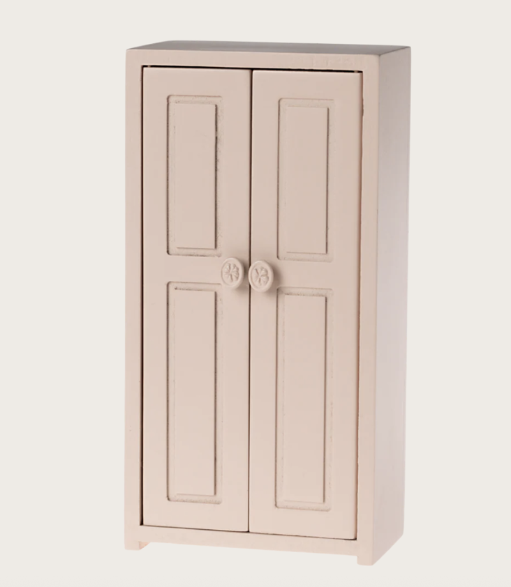 Closet Mouse