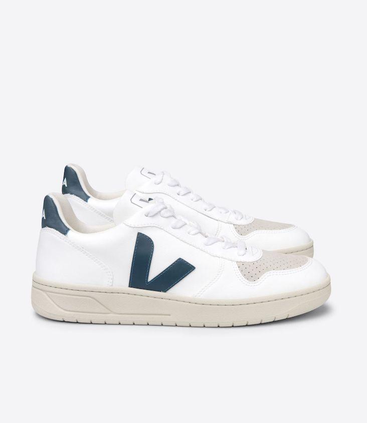 V-10 CWL White California Sneakers Vegan