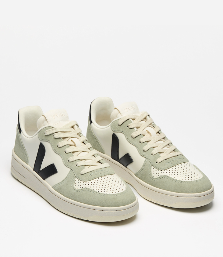 V-10 Pure Black Clay Trainers Sneakers - 0